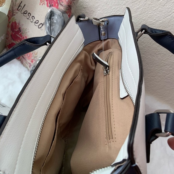 A Vittadini small satchel - Picture 5 of 11